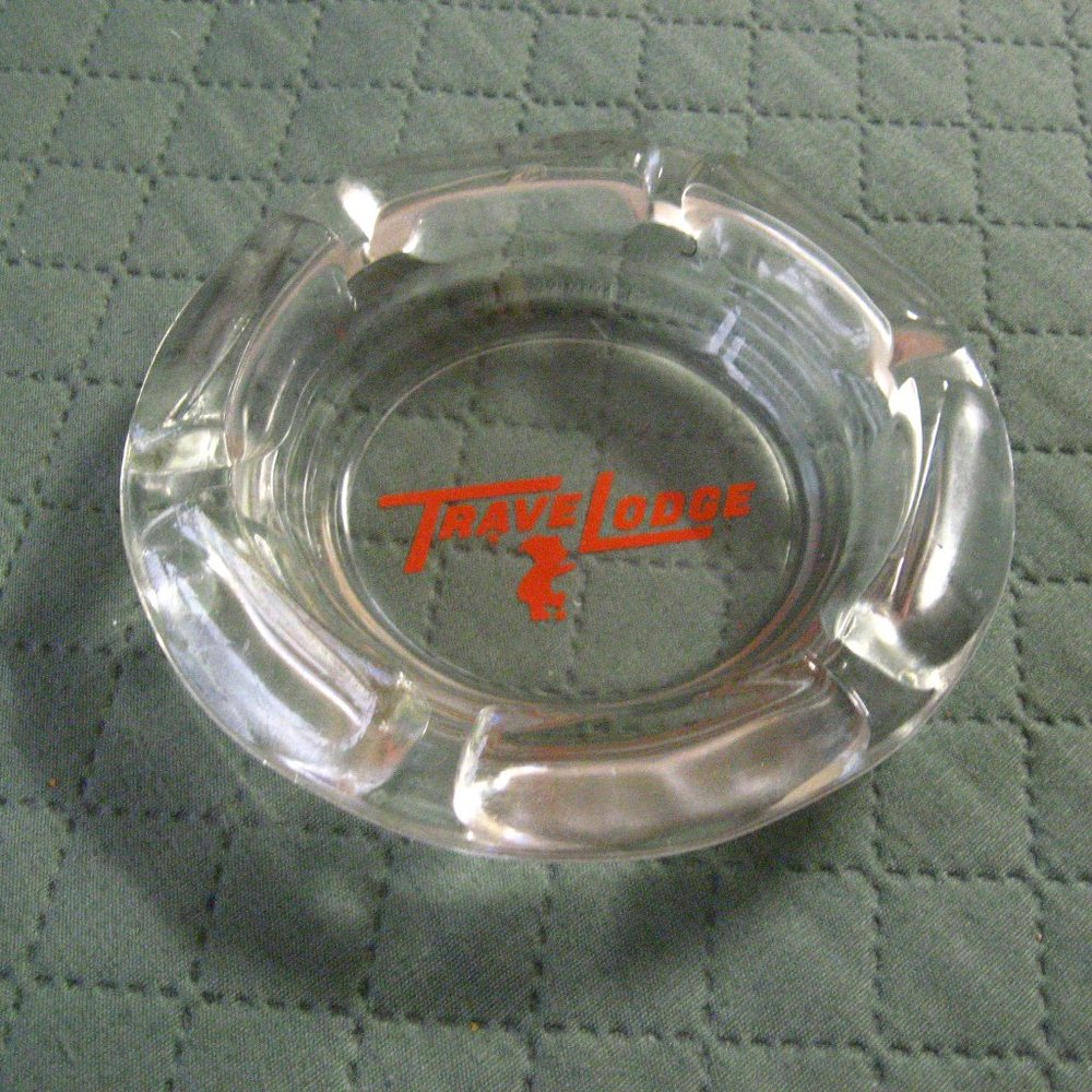 TraveLodge Motel Bear Mascot Logo Vintage Ashtray